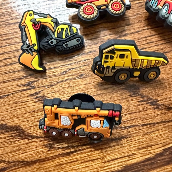 Shoe Charms Toddler Baby Boy Construction Vehicles Trucks Set Of 7 Charms - Picture 2 of 5
